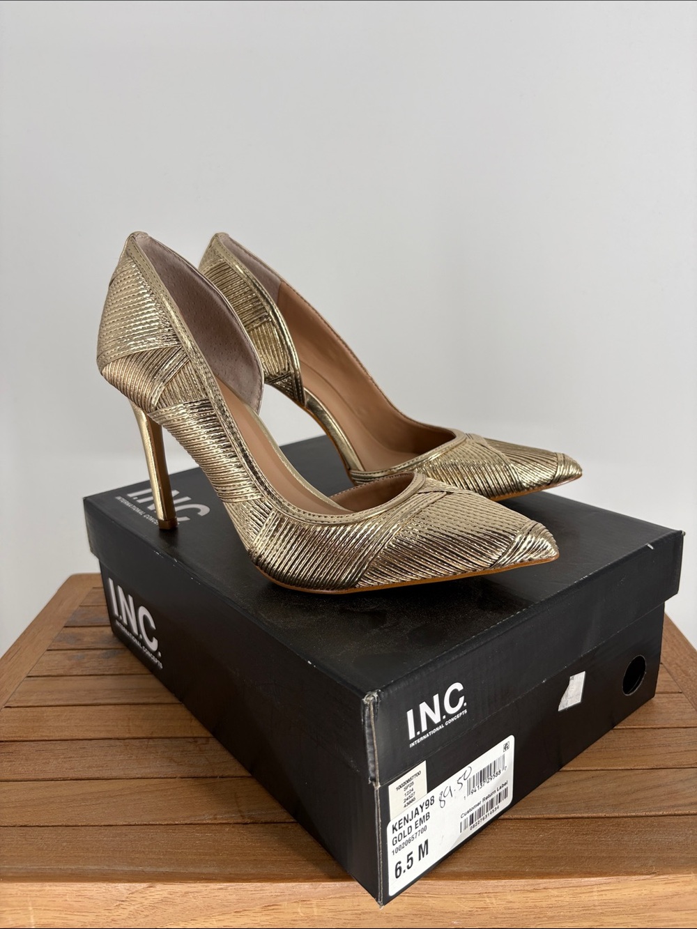 NEW INC International Concepts Gold Pointed Toe High Heel Pumps size 6.5M